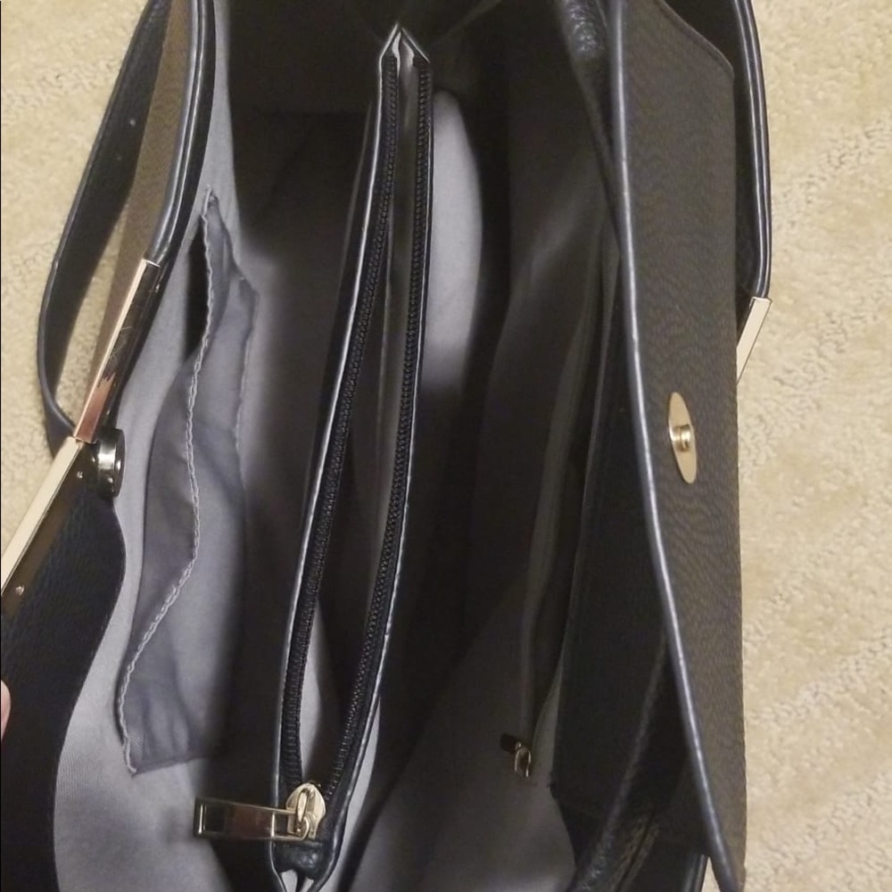 〰Beautiful black bag 🖤 - Picture 5 of 6